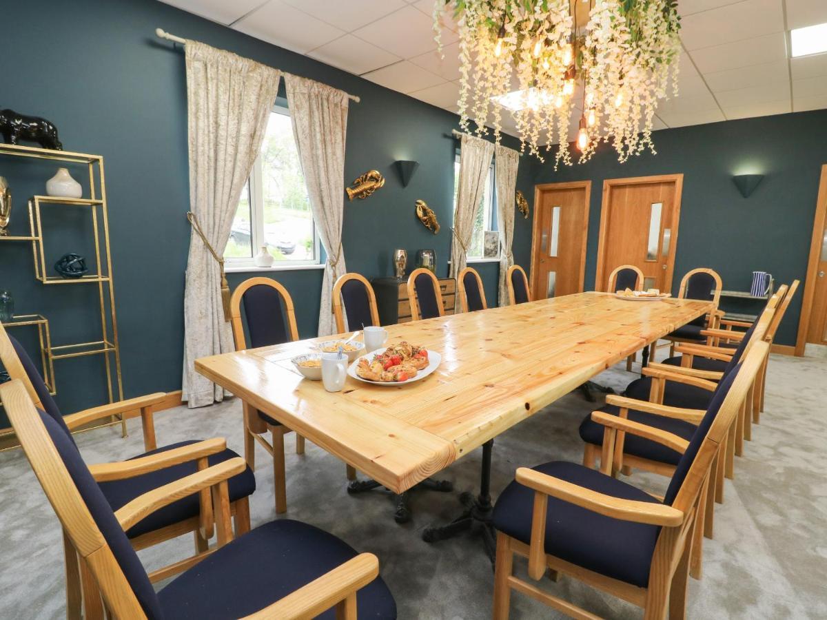 Myddelton Grange Villa อิลคลีย์ ภายนอก รูปภาพ