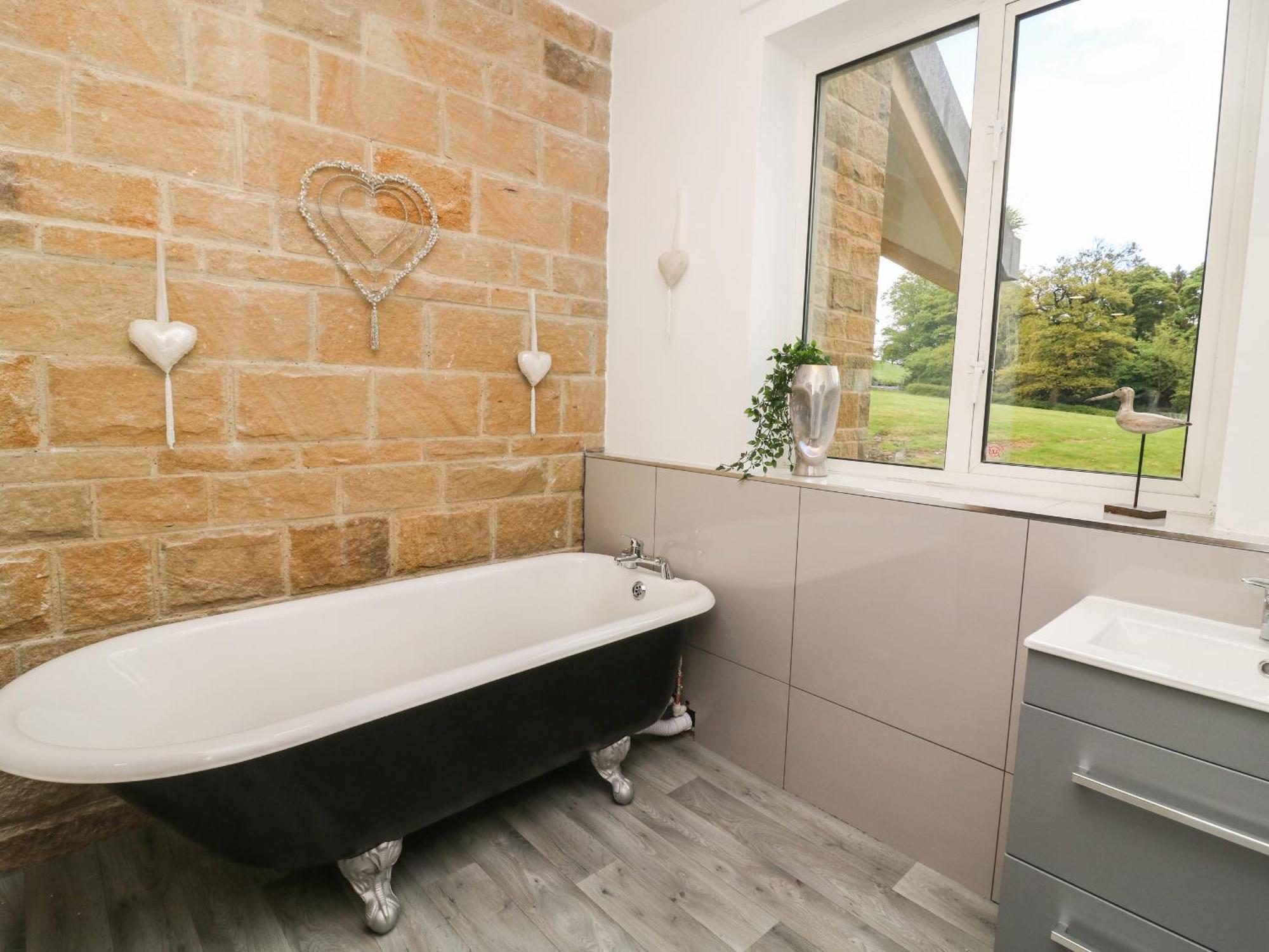 Myddelton Grange Villa อิลคลีย์ ภายนอก รูปภาพ